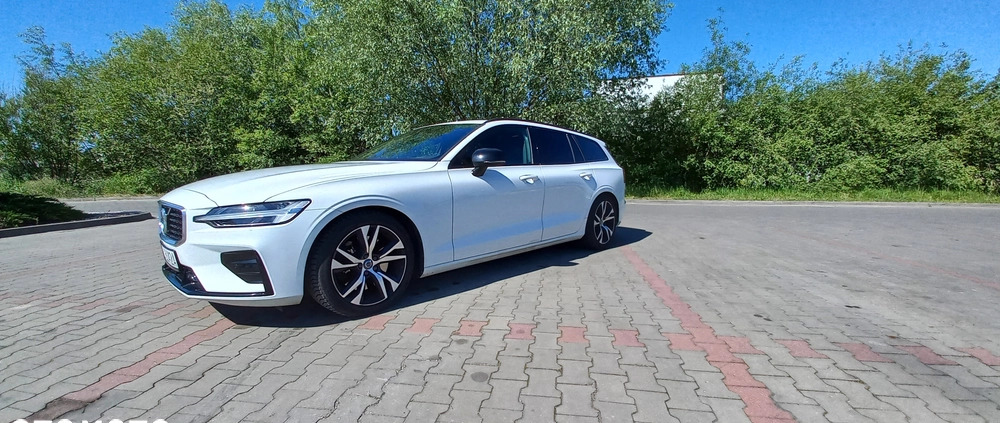 Volvo V60 cena 92000 przebieg: 237000, rok produkcji 2019 z Skierniewice małe 37